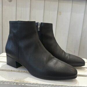 💖 Aquatalia Fuoco Black Embossed Leather Ankle Booties 8.5 (Fits like 8) 💖
